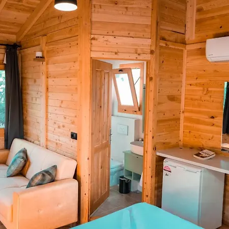 Inlice Uenzile Inlice Kamp フェティエ