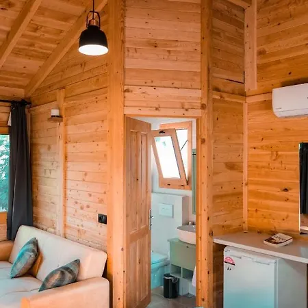 Inlice Uenzile Inlice Kamp * フェティエ