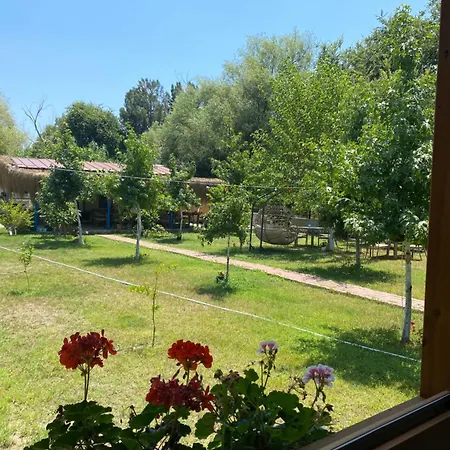 Inlice Uenzile Inlice Kamp Bed and breakfast *