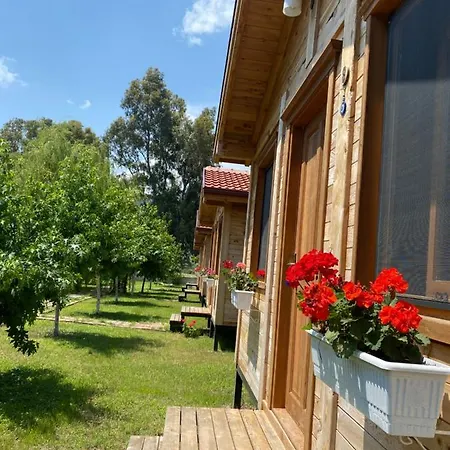 Inlice Uenzile Inlice Kamp Bed & Breakfast