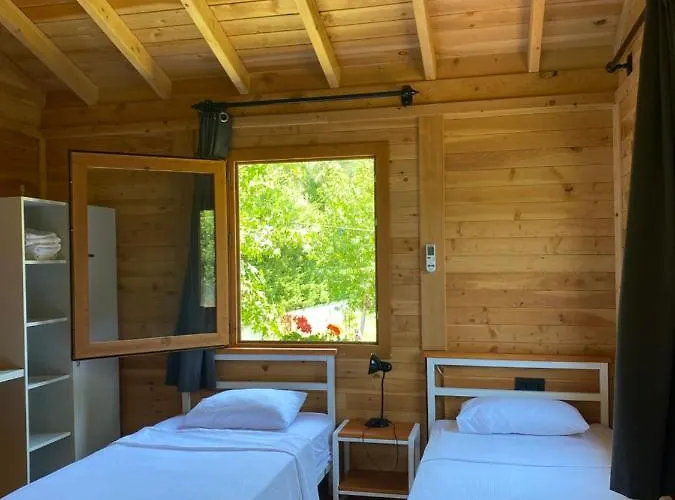 Inlice Uenzile Inlice Kamp B&B