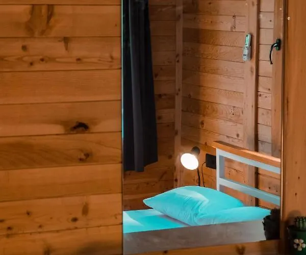 Inlice Uenzile Inlice Kamp B&B *