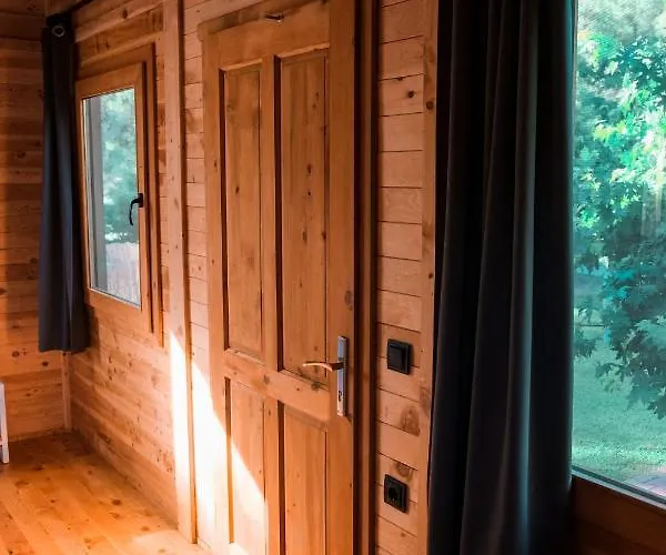 Inlice Uenzile Inlice Kamp Bed & Breakfast